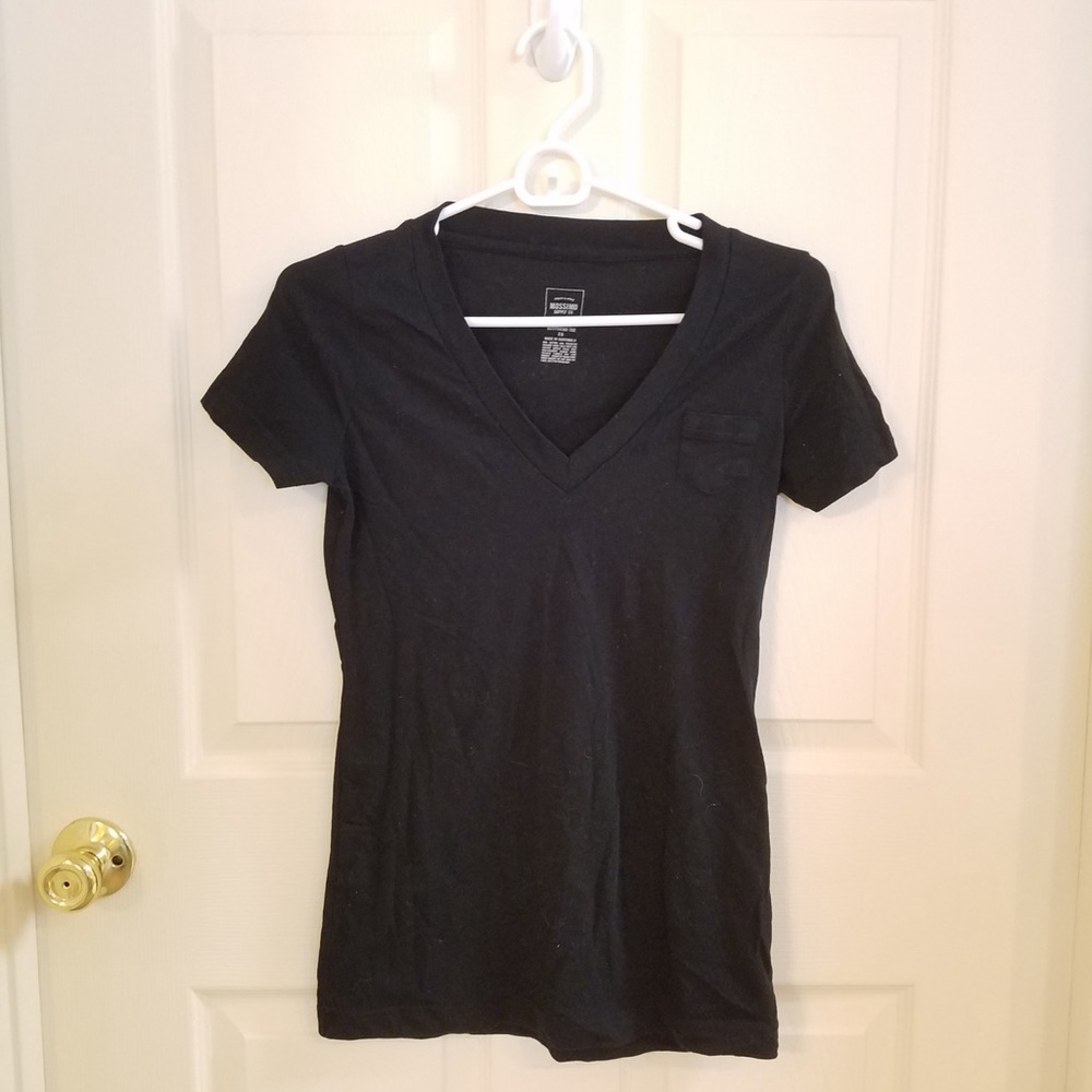 Black tshirt